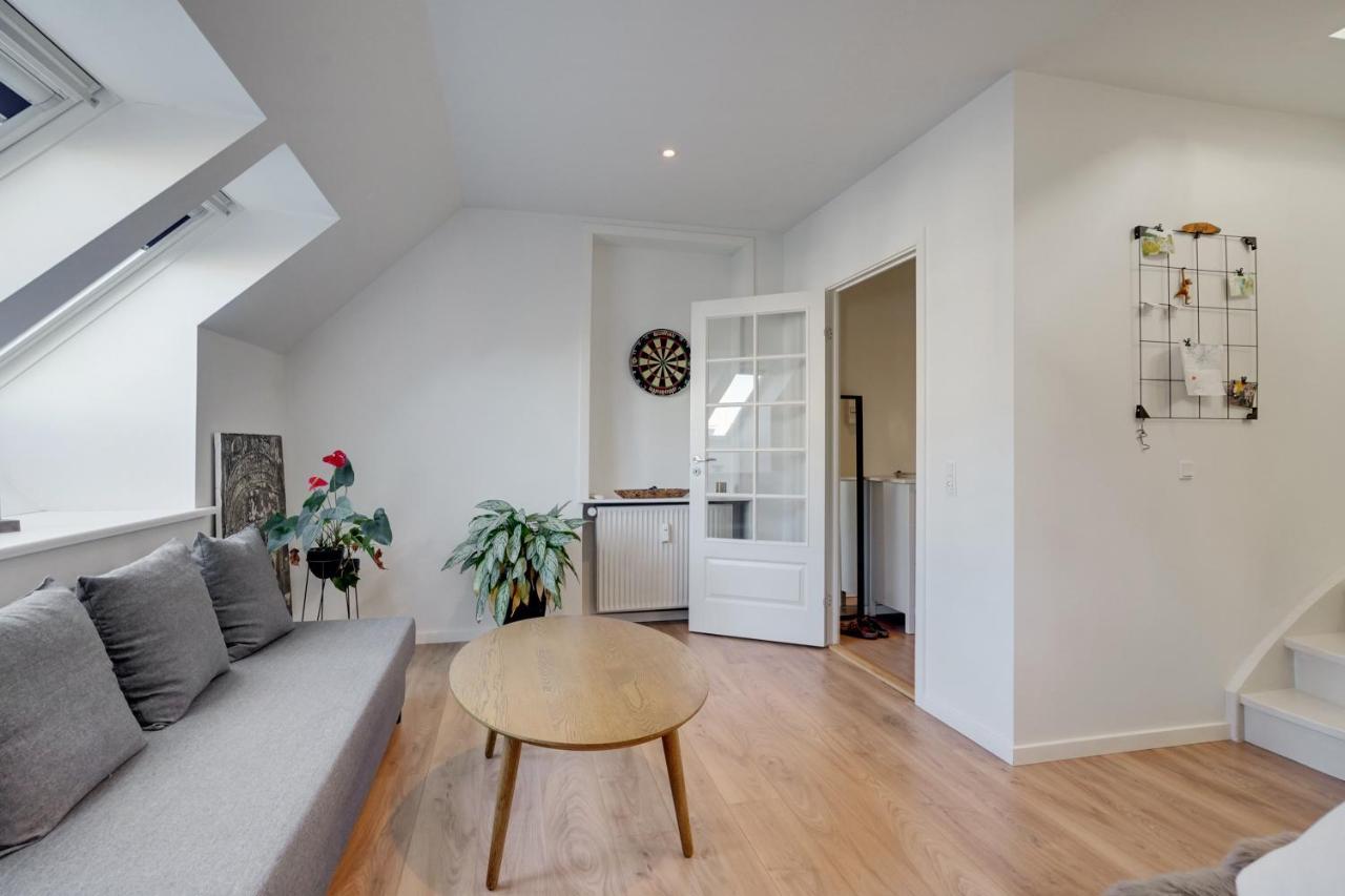 Bath Tub Penthouse In The City Aalborg Bagian luar foto