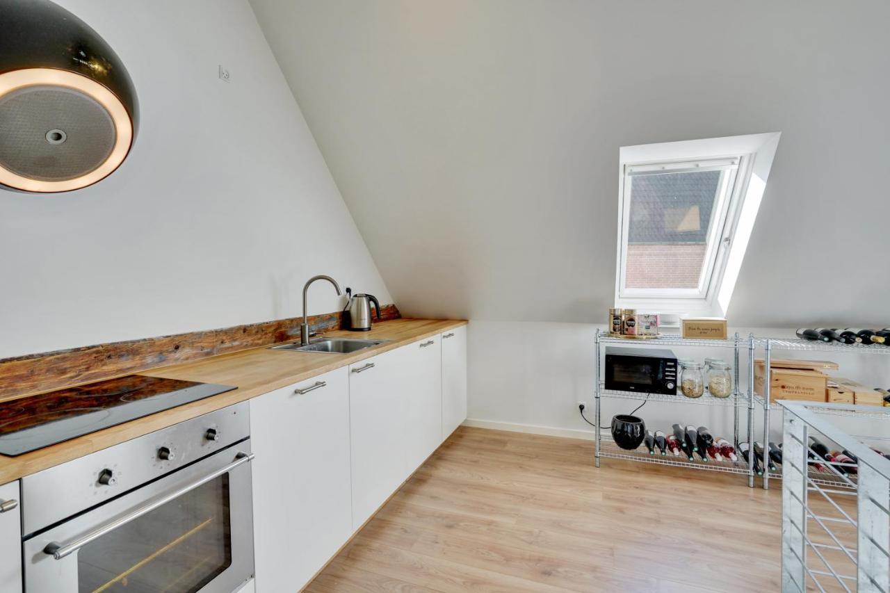 Bath Tub Penthouse In The City Aalborg Bagian luar foto